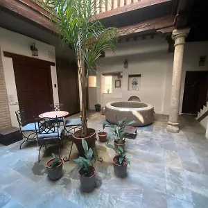 https://casa-de-gaitan.besthotelstoledo.com